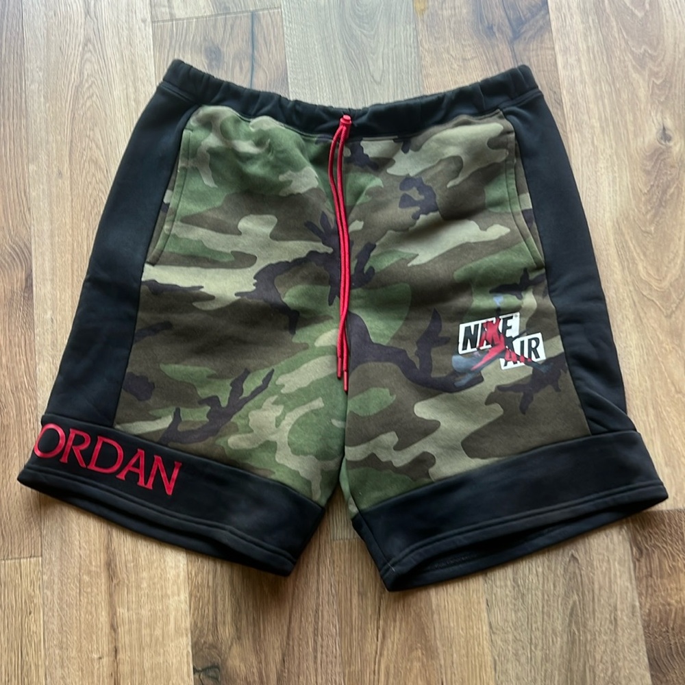 Jordan, Large cotton shorts. Camo, black, red